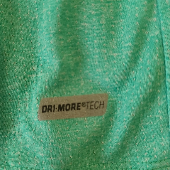 ATHLETIC WORKS, cut out back t-shirt, green, nwt S - Picture 8 of 8